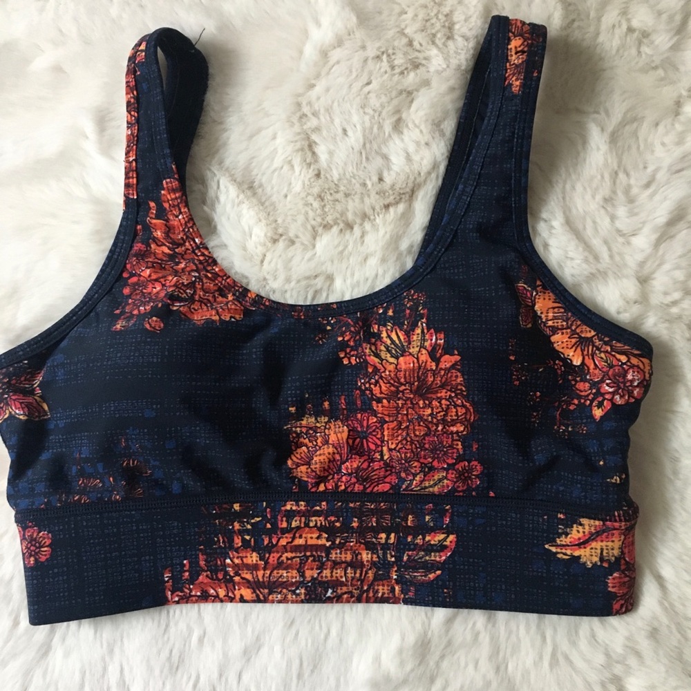 Sports bra